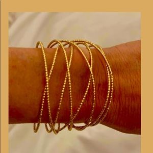 Cuff bracelets ! Gold tone or silver tone ,with shapes or sparkle 💕💕